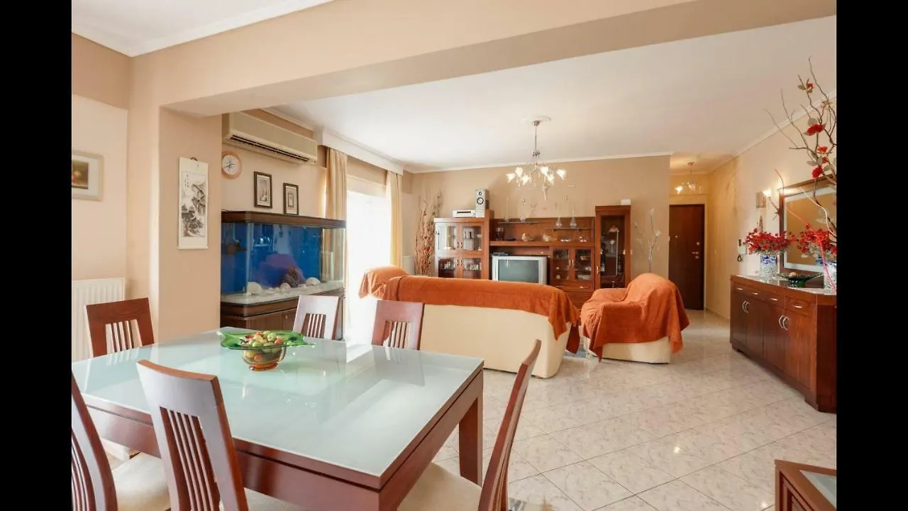 Third Floor Lux Apartment With Nice View 塞萨洛尼基